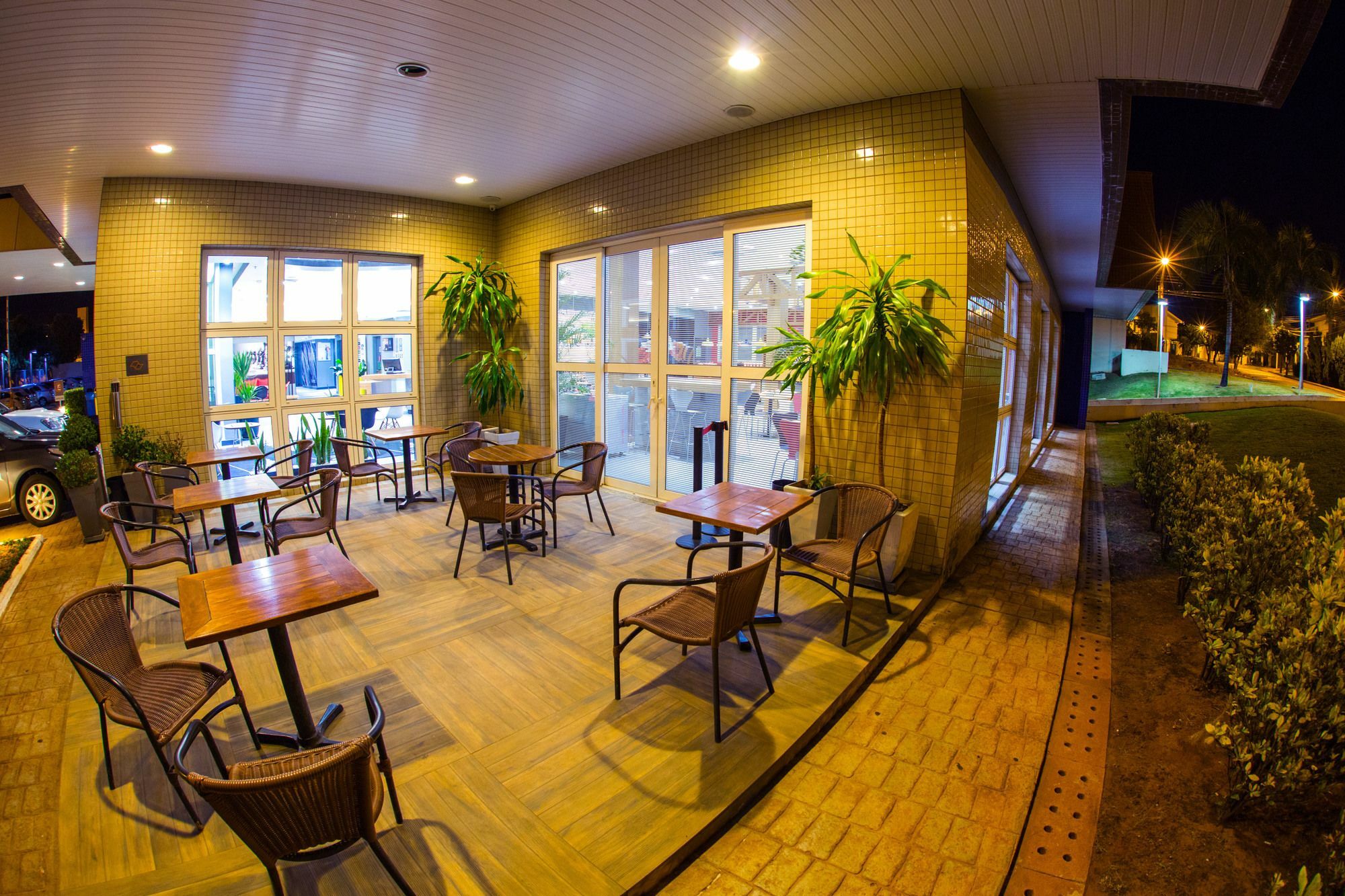 Ibis Aracatuba Hotel ภายนอก รูปภาพ